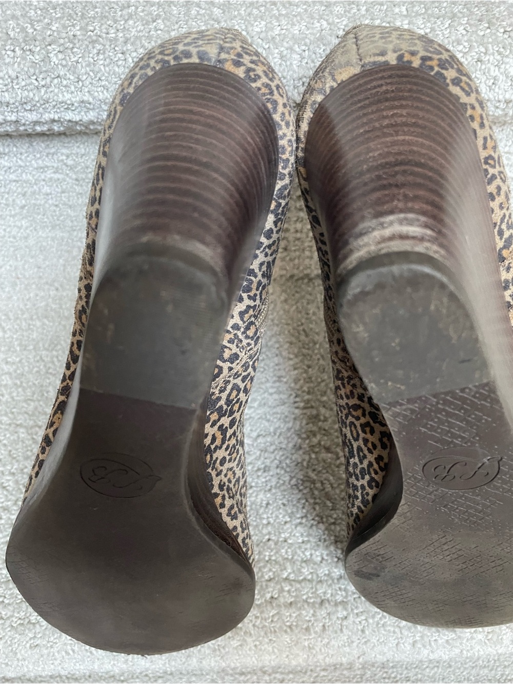 Lucky Brand Yabba Leopard Print Leather Stacked Wooden Heel Booties Size 11M - Picture 10 of 14